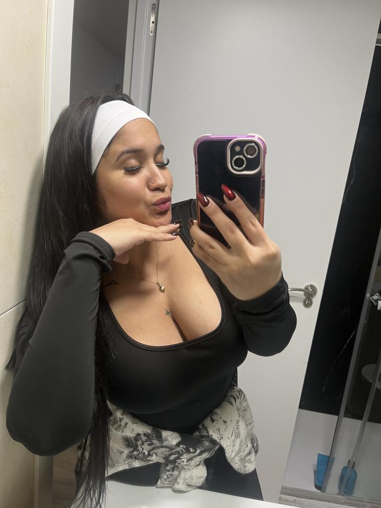 641809711: Chica busca chico en Madrid