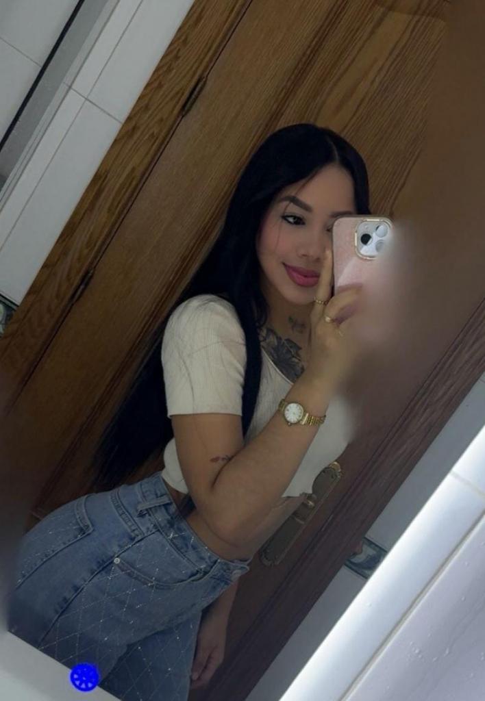 Chica busca chico en Granada: Chica busca chico