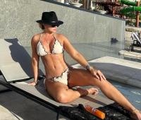 670884103: Chica busca chico en Badajoz