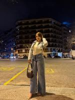 613933255: Chica busca chico en Barcelona