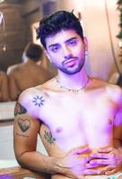 637705099: Chico busca chica en Valencia