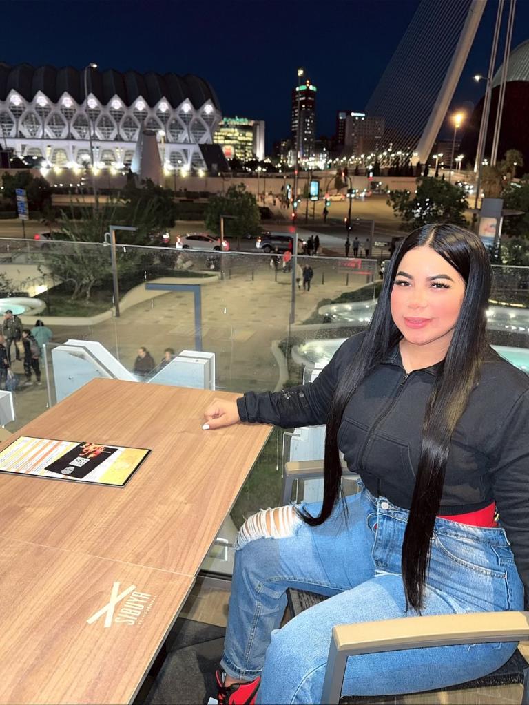 Chica busca chico en Sevilla: 