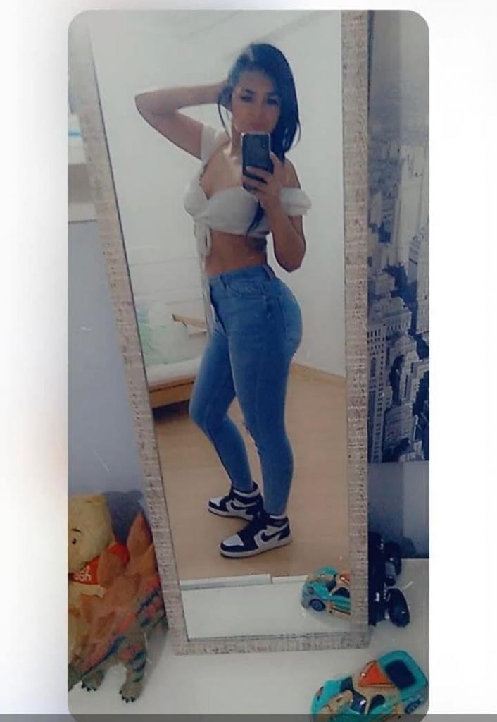 632933949: Chica busca chico en Valencia