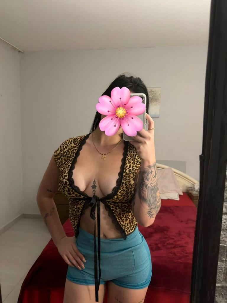 Chica busca chico en Ibiza: 