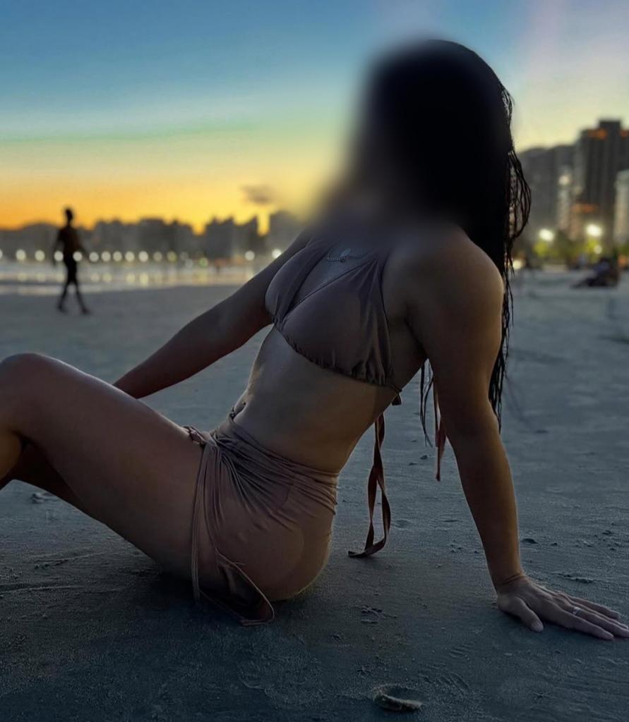 Chica busca chico en Ibiza: 