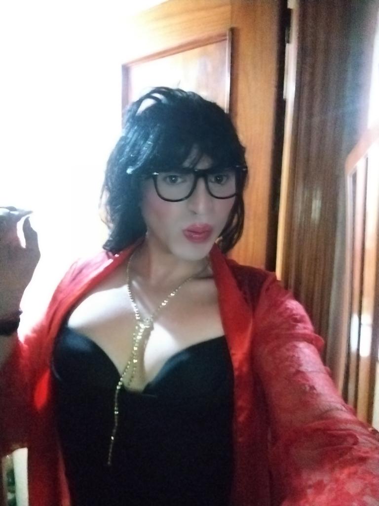 632930361: Transexual en Granada