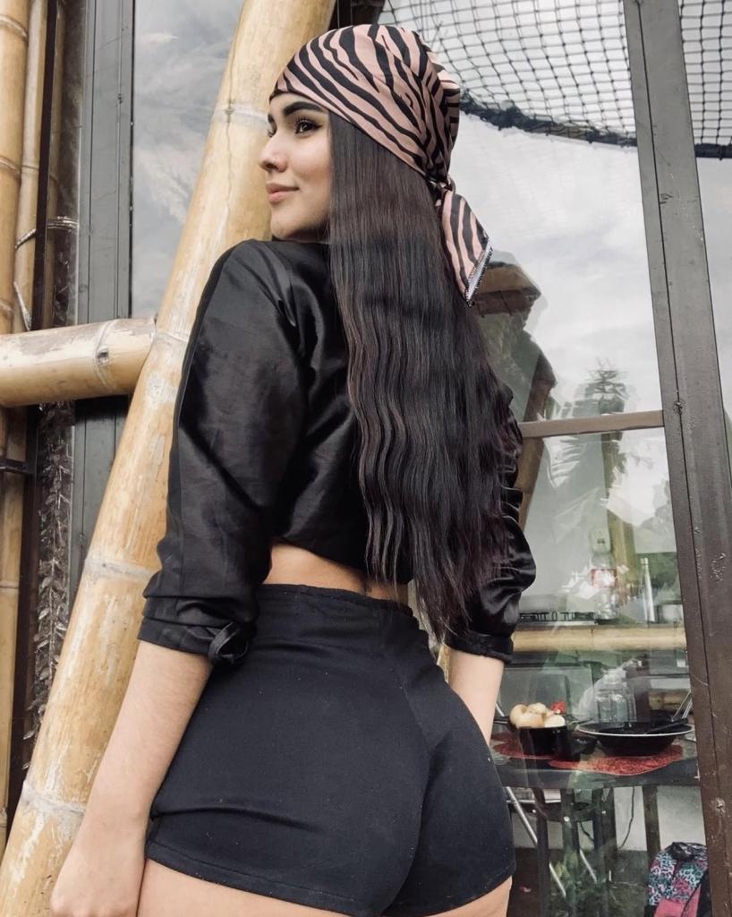 Chica busca chico en Tenerife: 