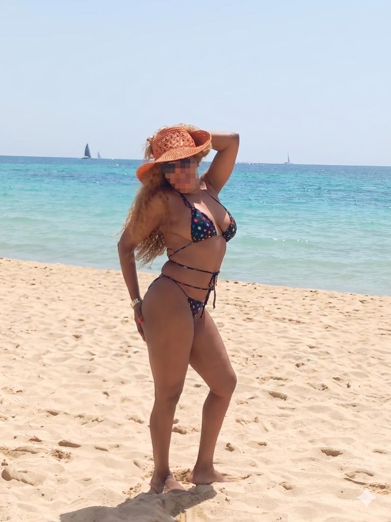 613798879: Chica busca chico en Mallorca