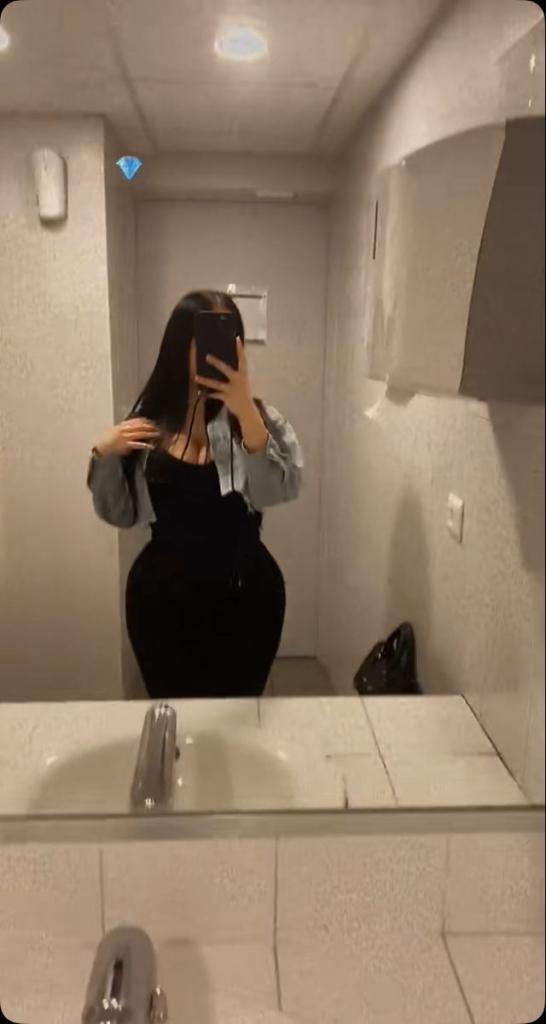 Chica busca chico en Tenerife: 