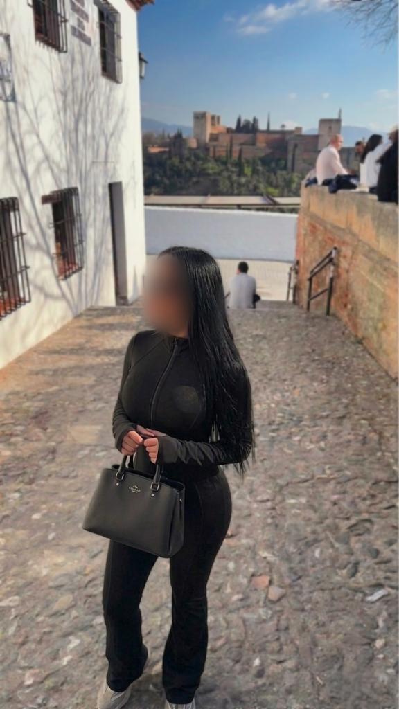 Chica busca chico en Granada: 