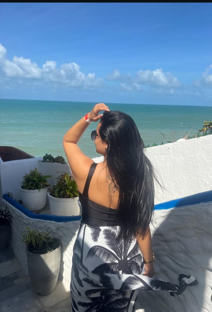 643464254: Chica busca chico en Murcia