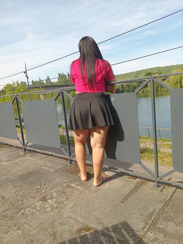 632822319: Chica busca chico en Navarra
