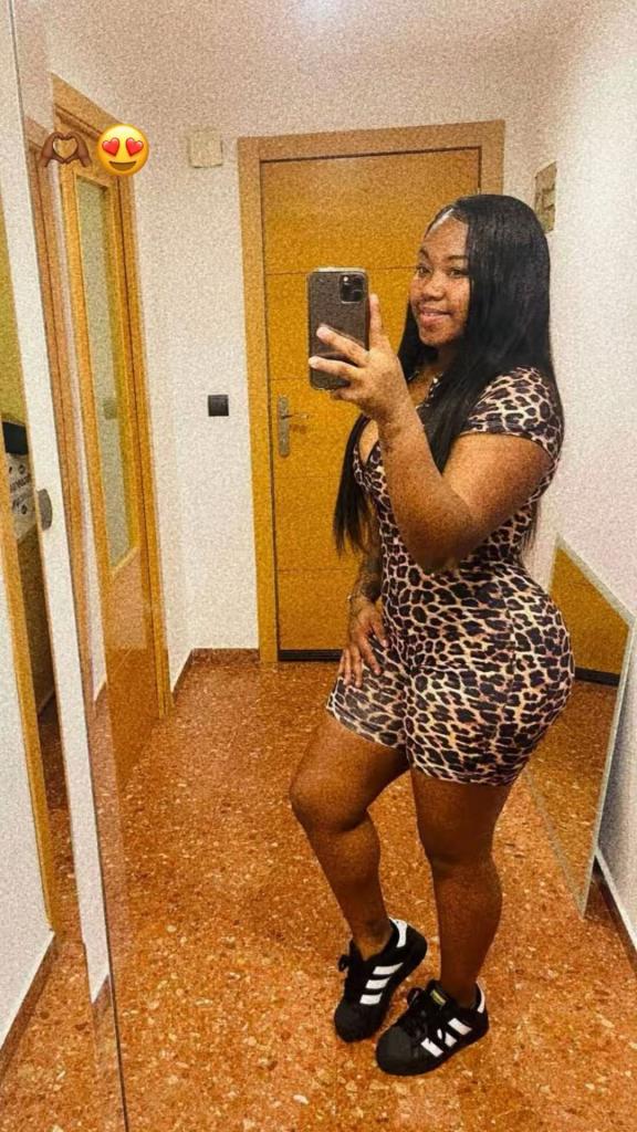 643301083: Chica busca chico en Valencia