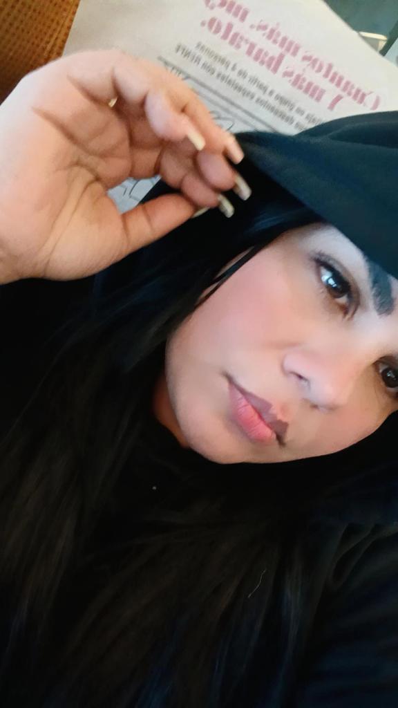 Chica busca chico en Cádiz: 