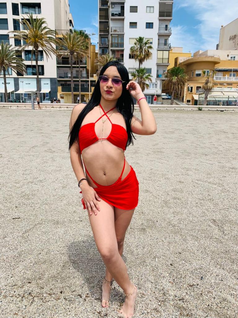 Chica busca chico en Almería: 