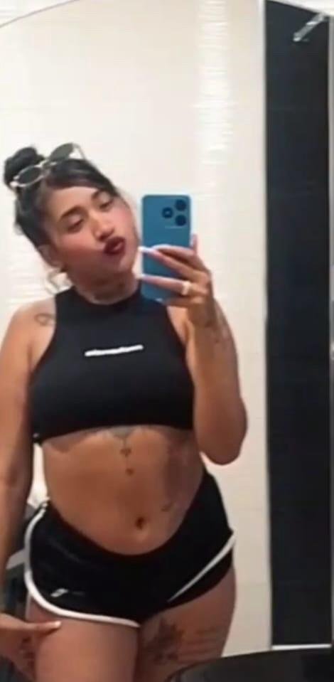 Chica busca chico en Granada: 
