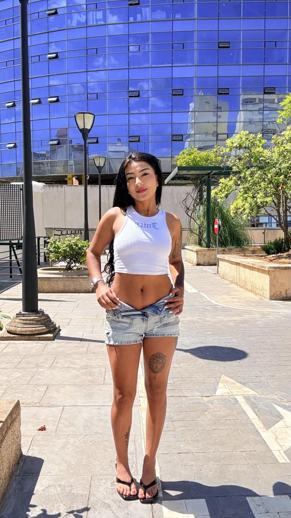 Chica busca chico en Cádiz: 