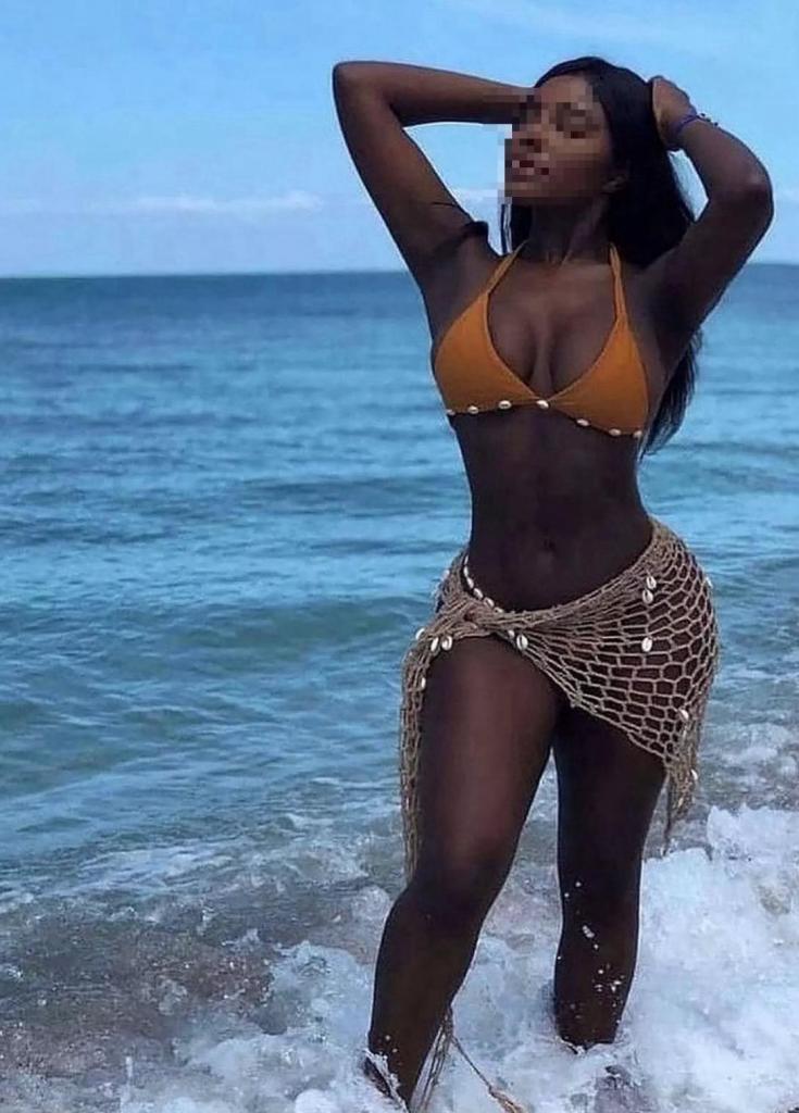 Chica busca chico en Granada: 