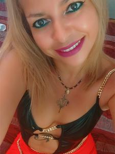 689156049: Chica busca chico en Barcelona