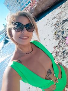 689156049: Chica busca chico en Barcelona