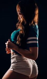 662589646: Chica busca chico en Valencia