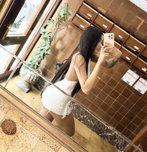 631901090: Chica busca chico en Málaga
