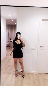 698976368: Chica busca chico en Barcelona