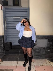 632970092: Chica busca chico en Orense