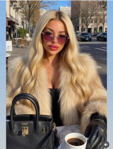 603786578: Chica busca chico en Barcelona