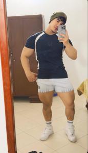 623407464: Chico busca chica en Zaragoza