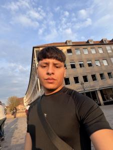 624700942: Chico busca chica en Madrid