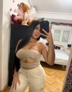 669745865: Chica busca chico en Zamora