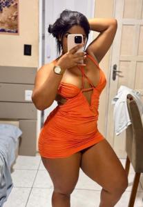613737441: Chica busca chico en Madrid