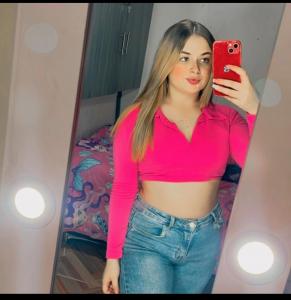 631988371: Chica busca chico en Mallorca