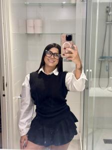 671021997: Chica busca chico en Barcelona