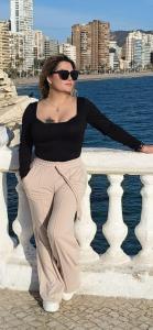 614754335: Chica busca chico en Barcelona