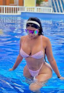 613709966: Chica busca chico en Tenerife