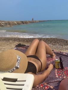 631233303: Chica busca chico en Cuenca