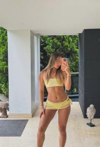 674581151: Chica busca chico en Barcelona