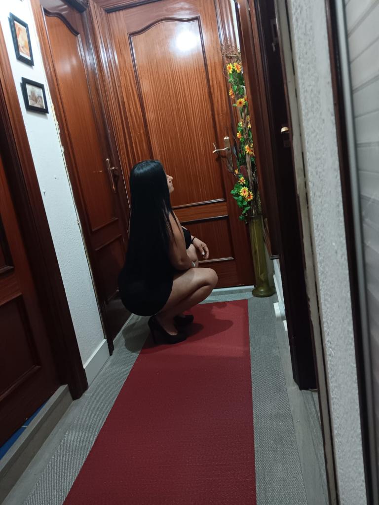 686144837: Chica busca chico en Cantabria