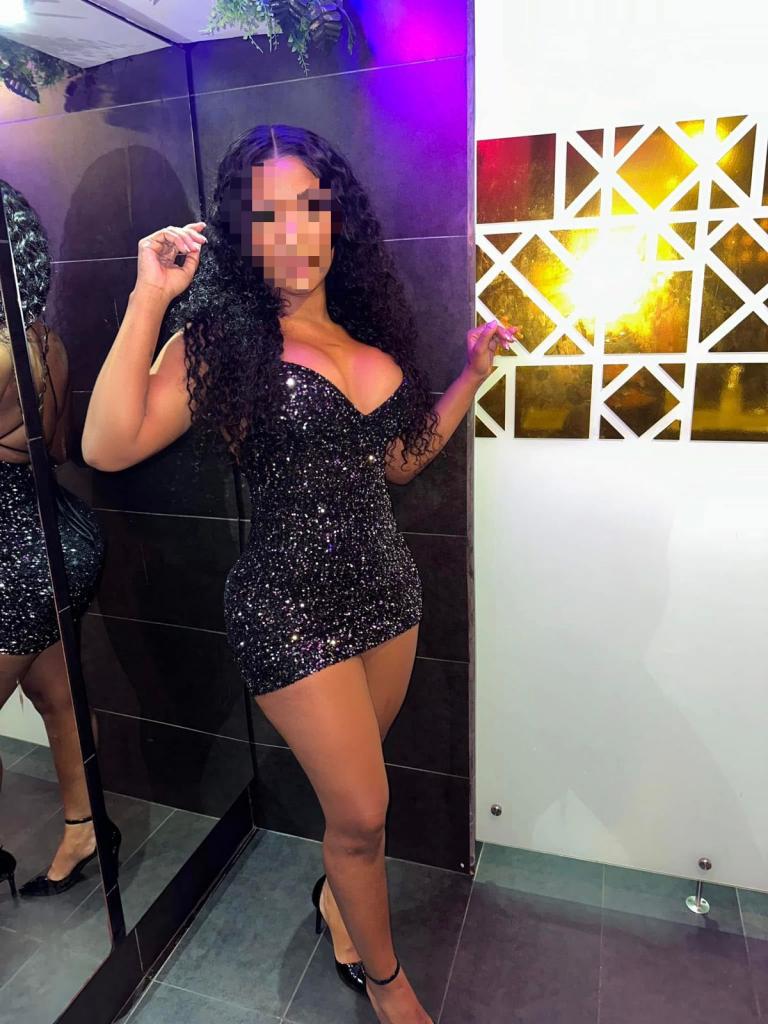 617151714: Chica busca chico en Sevilla