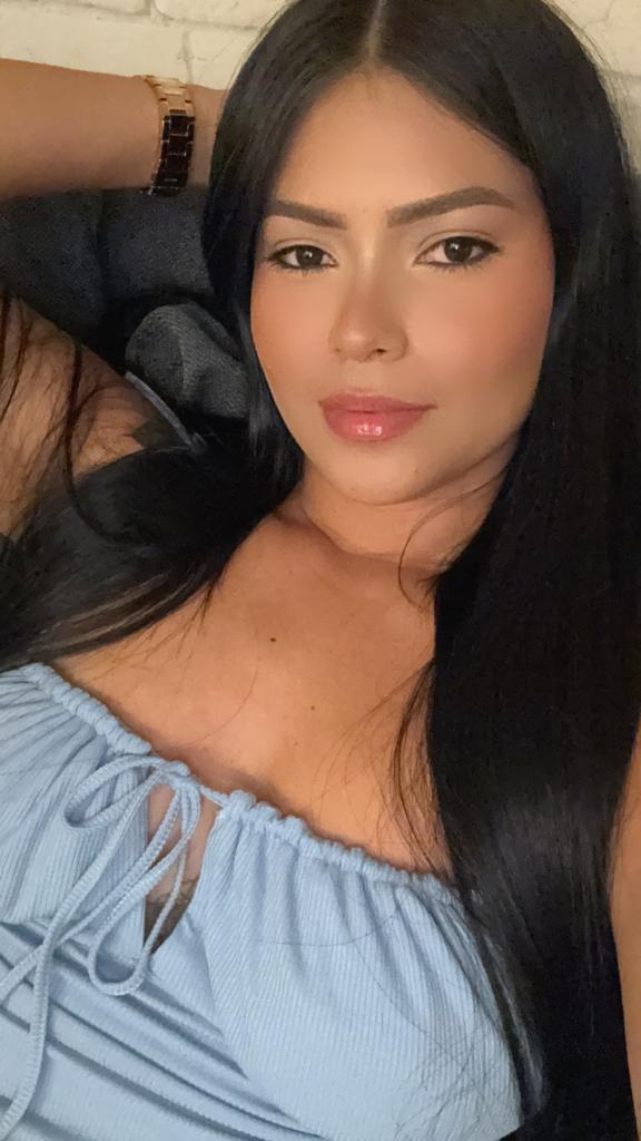 603940503: Chica busca chico en Madrid