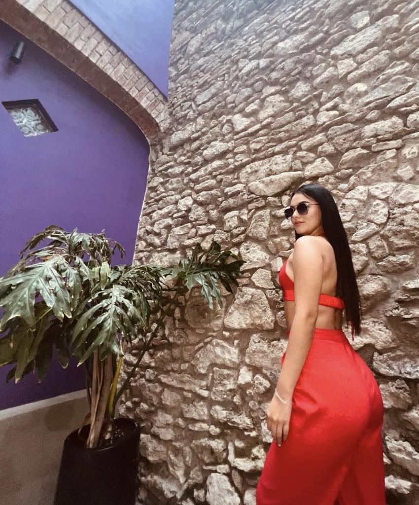 Chica busca chico en Tenerife: 