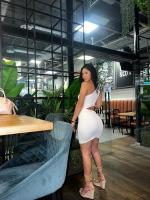 637020777: Chica busca chico en Madrid