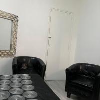 744627830: Chica busca chico en Valencia