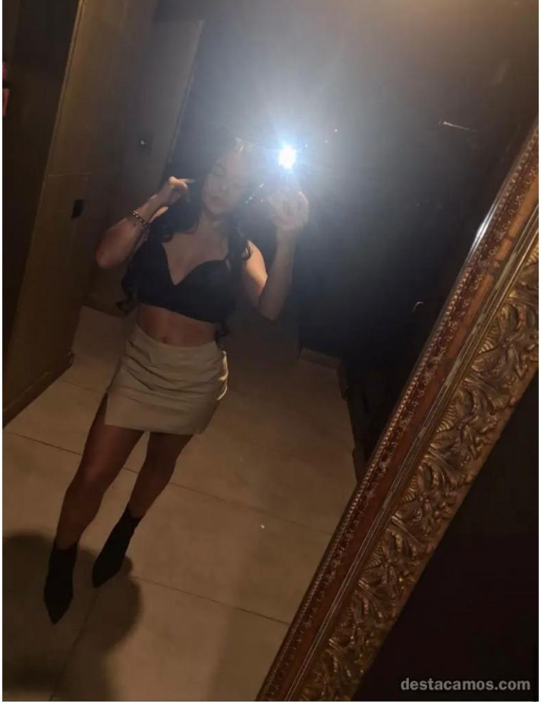 Chica busca chico en Ibiza: 