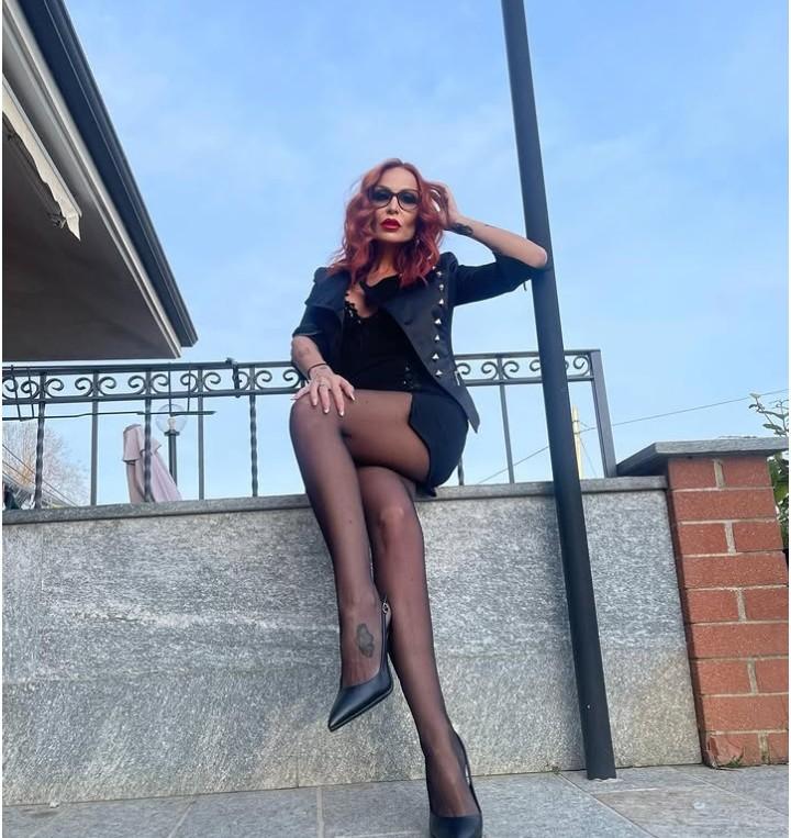 Chica busca chico en Sevilla: 