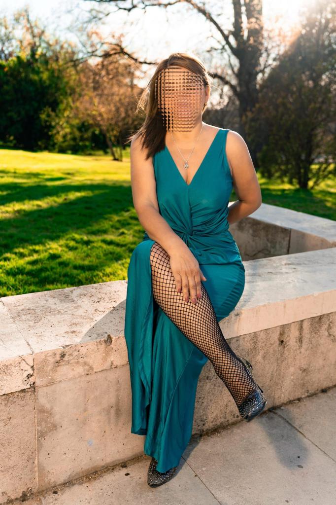 637779361: Chica busca chico en Madrid