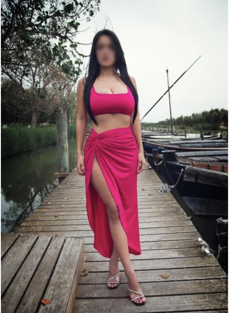 604825706: Chica busca chico en Menorca