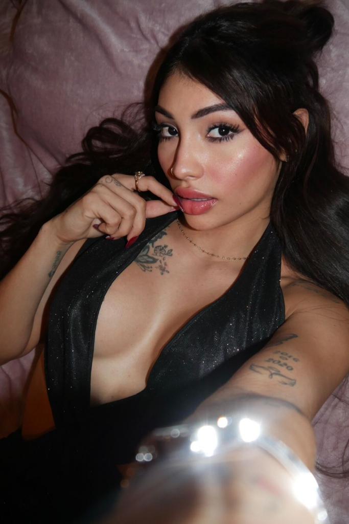 Chica busca chico en Mallorca: 